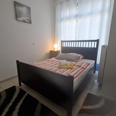 Pension Am Rathaus, 24H Check-In Mundelsheim Exterior foto